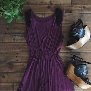 Sleeveless Dress with Lace Detail | Size S
